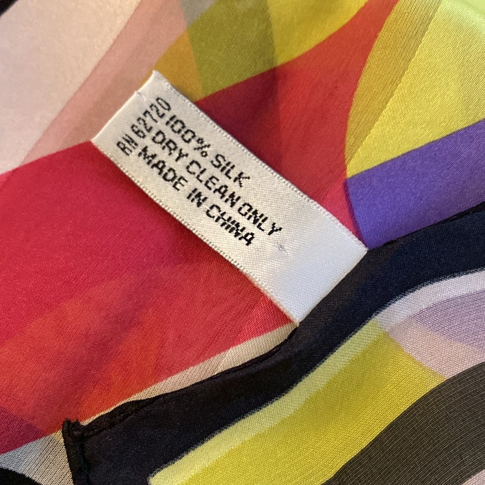 OSCAR de la RENTA 100% silk scarf - Picture 9 of 11